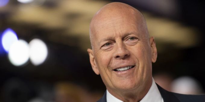 Trotz seiner Aphasie-Diagnose arbeitete Bruce Willis weiter. Bruce Willis