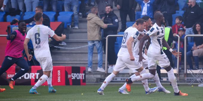 2:0-Sieg in Basel - Der FCZ feiert wie 2006 Meistertitel im Joggeli!