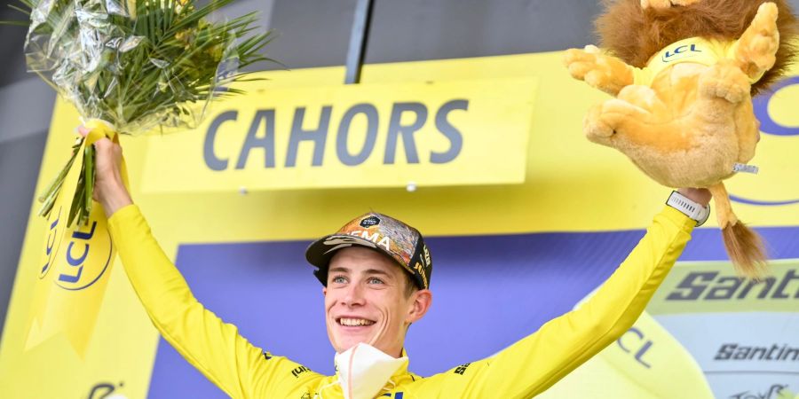 Steht dicht vor dem Gesamtsieg der 109. Tour de France. Jonas Vingegaard.