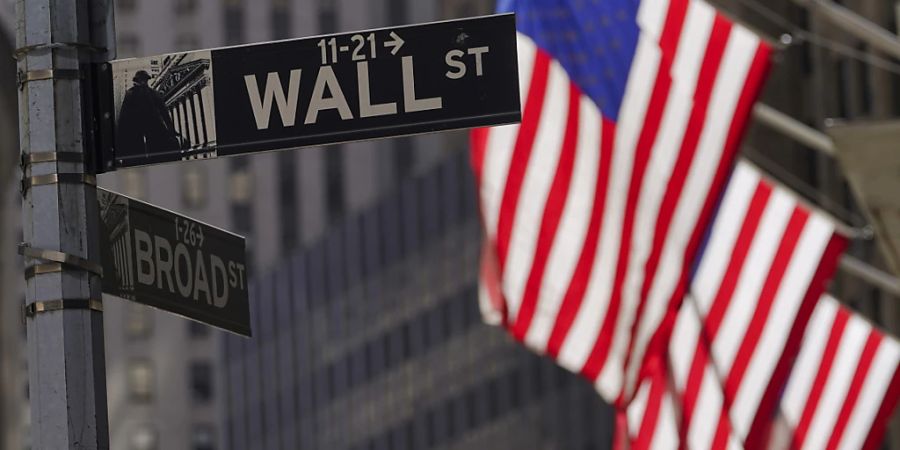 Downtown Manhattan, Ecke Wall Street in New York City, USA. (Archivbild)