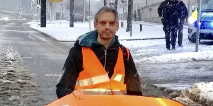 Christian Bläul ist einer der bekanntesten Klimakleber Deutschlands. christian bläul
