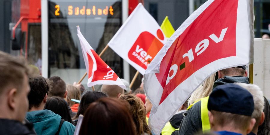 An diesem Montag soll der Verkehr in ganz Deutschland umfassend bestreikt werden.