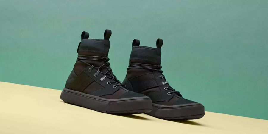 Der « Black Converse Jump Boot» hat Gore-Tex wasserfeste Nähte.