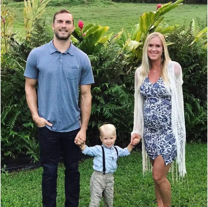 Hamilton und ihr Mann Adam Dirks sind bereits Eltern des gemeinsamen Sohnes Tobias.
