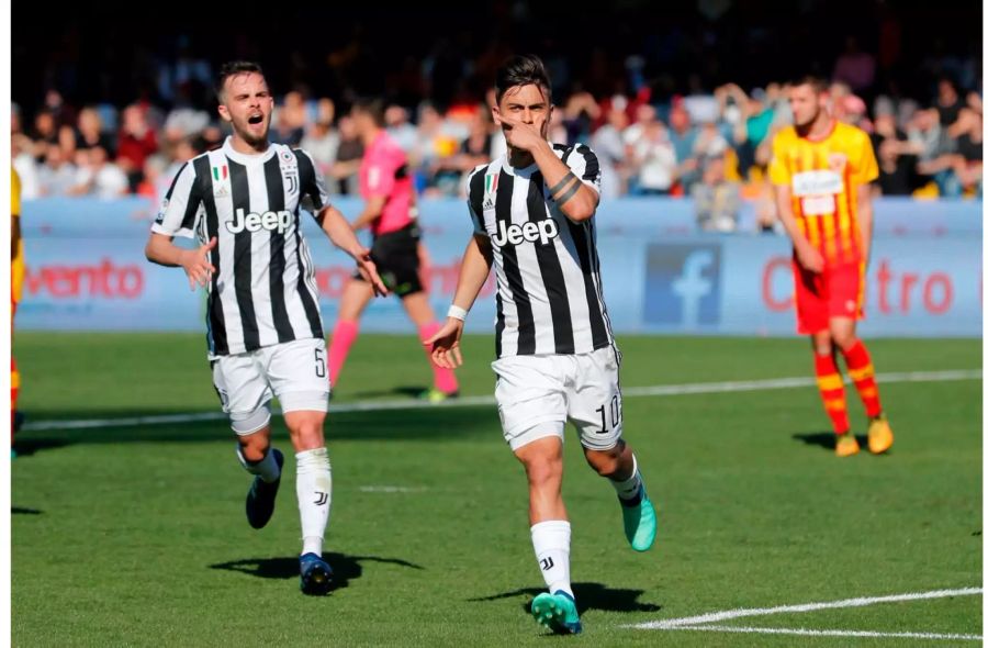 Die Maschine läuft und läuft: Juventus Turin ist auf dem besten Weg, die nächste Meisterschaft einzutüten. Obwohl die «Alte Dame» gegen Benevento zweimal den Ausgleich hinnehmen muss, gewinnt sie dank drei Dybala-Treffern mit 4:2 und liegt vier Punkte vor Napoli.