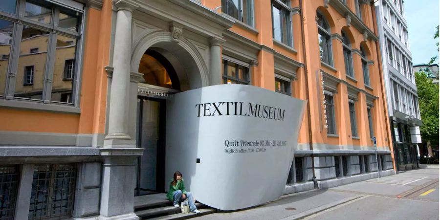 Das Textilmuseum St. Gallen zeigt die Ausstellung «Die totale Wohnharmonie?».