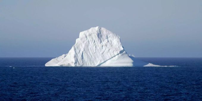 Durch den Anstieg an Kohlenstoffdioxid aufgrund vom Klimawandel schmilzt auch das Eis. Kohlenstoffdioxid