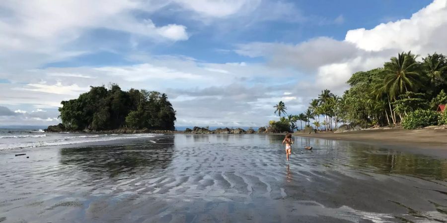 Ein einsamer Strand in der Nähe von Nuquí, Bild: Travelistas.info