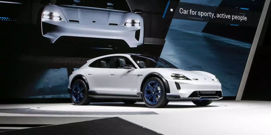 Der Porsche Mission E zeigt: Elektro und Sportlich können auch die Deutschen.