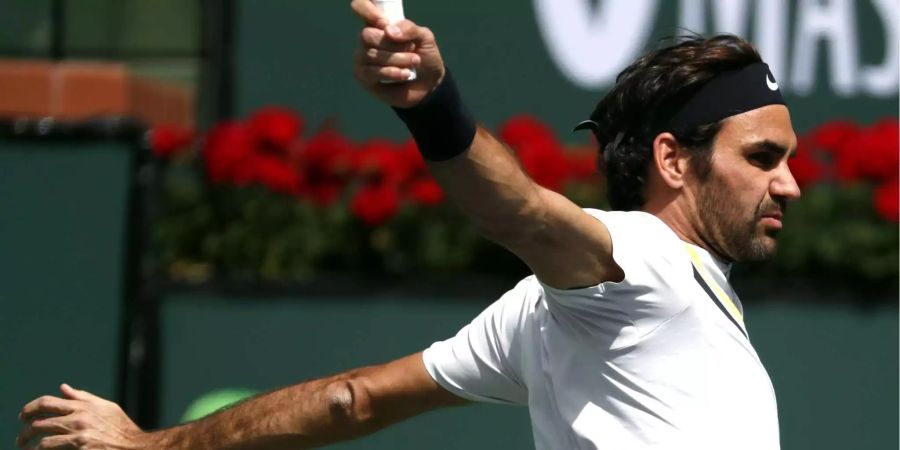 Roger Federer unterliegt knapp in drei Sätzen