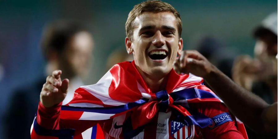 Antoine Griezmann von Atletico jubelt nach dem gewonnenen Spiel im Supercup gegen Real Madrid.