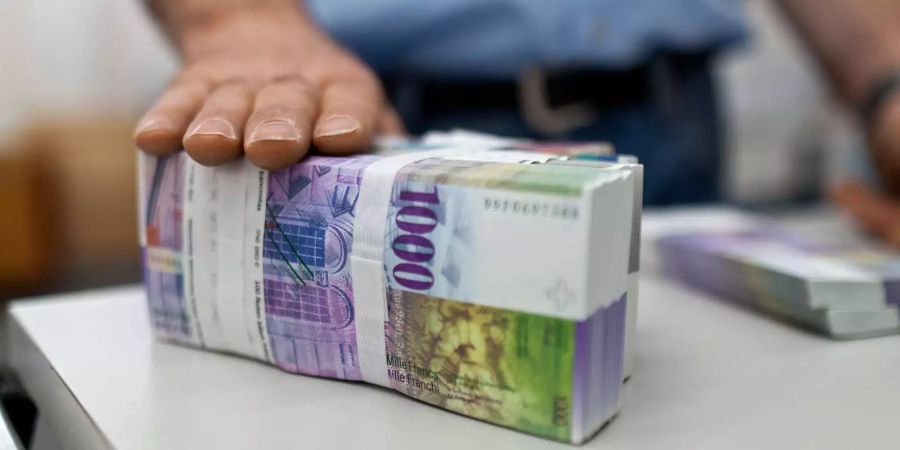 Mord, Raub, Geld