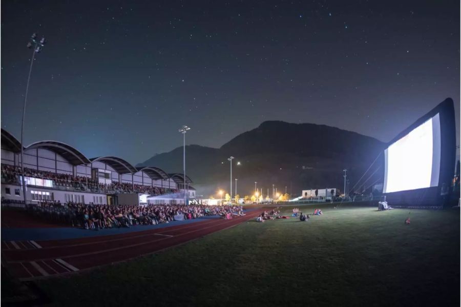 Openair Kino in Ibach SZ: Sportanlage Wintersried.