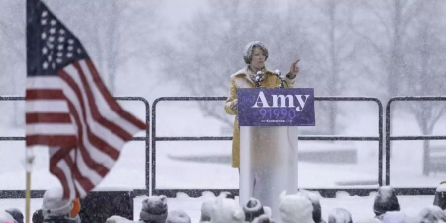 Die US-Demokratin Amy Klobuchar warb bei ihrer Bewerbungsrede für Zusammenhalt.