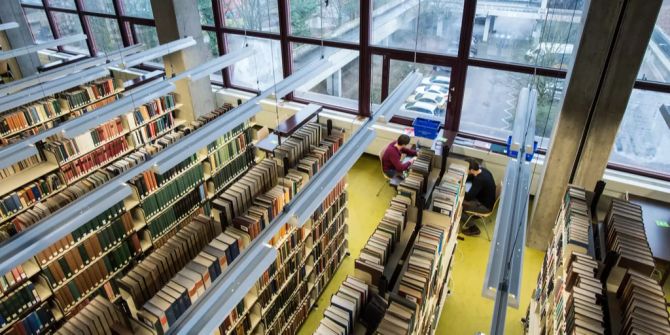 Die Bibliothek der Universität Bochum.