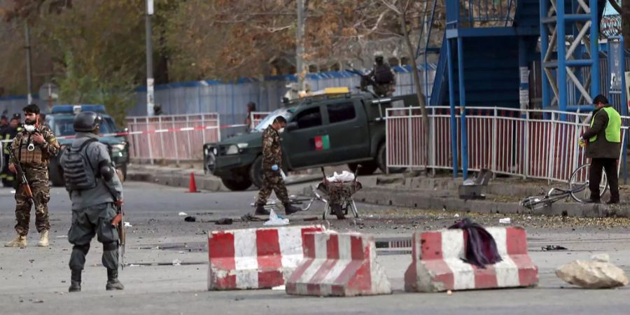 Die heftige Explosion in der afghanischen Hauptstadt Kabul hinterlässt Chaos.