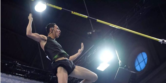 Timur Morgunow bei einem seiner Sprünge am Auftakt-Event des Weltklasse Zürich. Timur Morgunow bei einem seiner Sprünge am Auftakt-Event des Weltklasse Zürich.