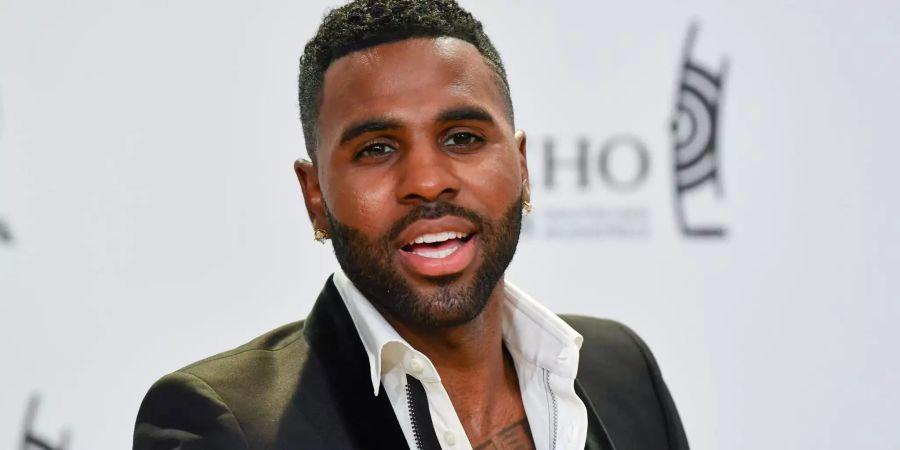 Der Sänger Jason Derulo kommt zu der 27. Verleihung des Deutschen Musikpreises Echo in Berlin.