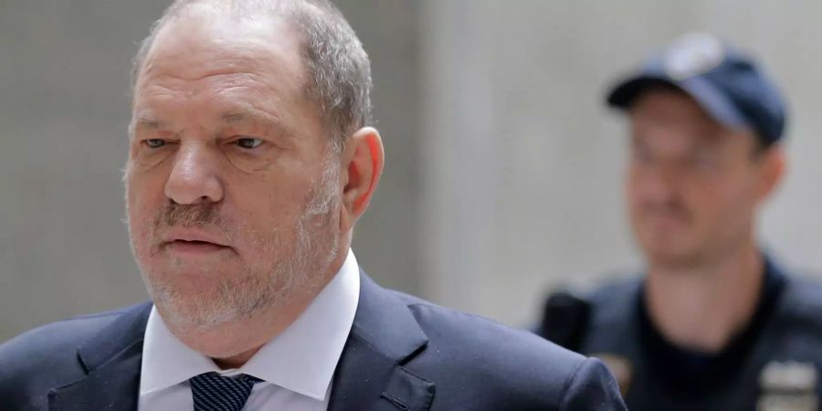 Harvey Weinstein, ehemaliger US-Filmproduzent, kommt zum Gericht in New York.