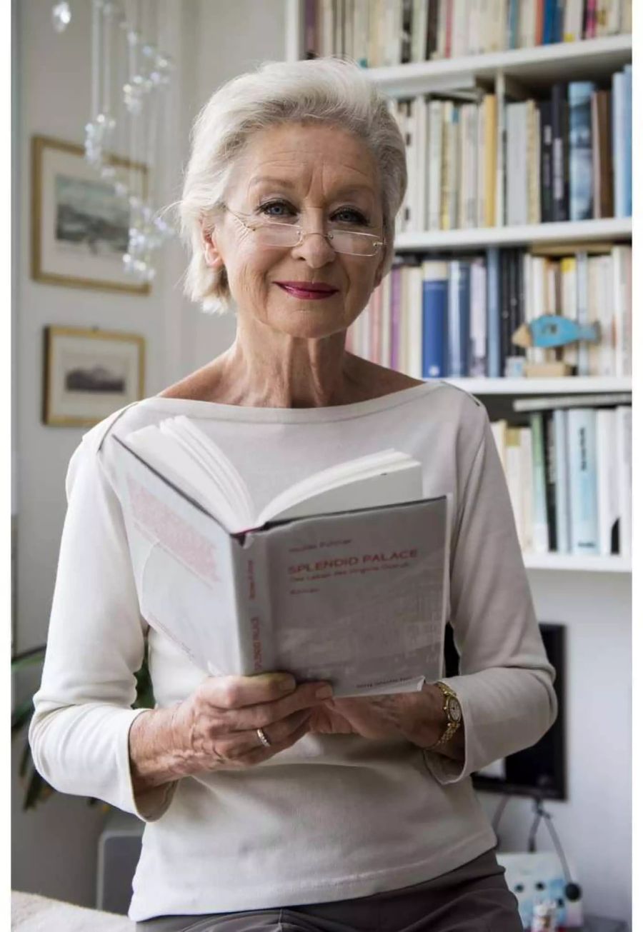 Heidi Maria Glössner in ihrer Wohnung in Bern im Juni 2015 - Keystone