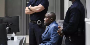 Rebellenführer Alfred Yekatom erscheint vor dem Weltstrafgericht in Den Haag (NL).