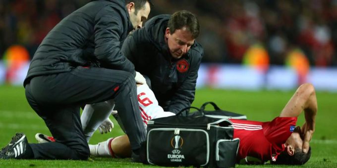 Bei Manchester United plagten Zlatan Ibrahimovic Verletzungssorgen. Bei Manchester United plagten Zlatan Ibrahimovic Verletzungssorgen.