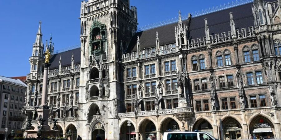 Polizei auf dem Münchner Marienplatz im März 2020