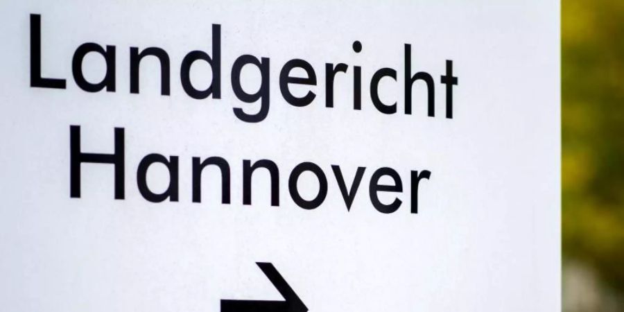 Die 44-jährige Mutter steht wegen schwerer Misshandlung von Schutzbefohlenen vor dem Landgericht Hannover. Foto: Hauke-Christian Dittrich