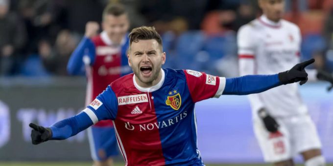 Renato Steffen könnte mit Wolfsburg auf seinen Ex-Klub FCB treffen. FCB