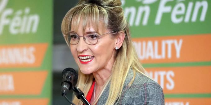 Martina Anderson fordert ein Referendum über die Wiedervereinigung Irlands. martina anderson