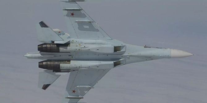 Russischer Kampfjet Ukraine Krieg