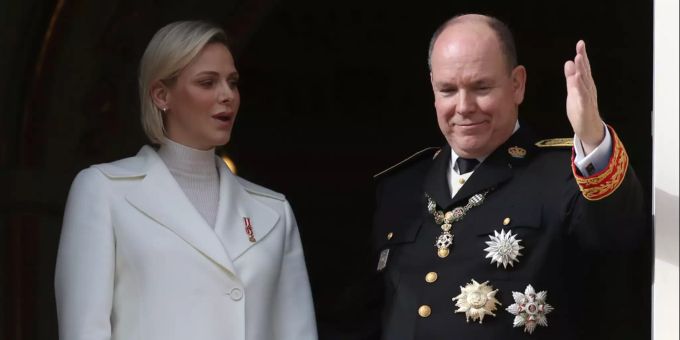 Fürst Albert von Monaco mit seiner Frau, Fürstin Charlène. Fürst Albert Charlène