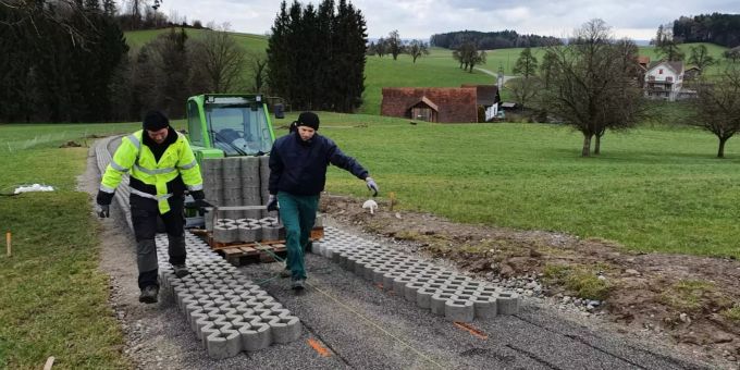 Sanierungsarbeiten an der Strasse Kollerberg-Finkenbach. Sanierungsarbeiten