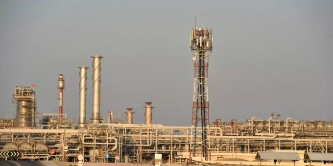 Raffinierie Abqaiq in Saudi-Arabien erdöl