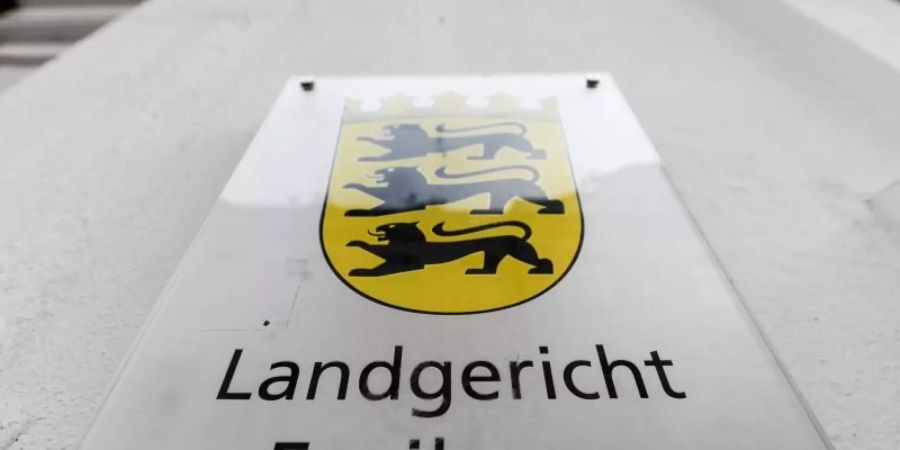 Im Prozess gegen einen ehemaligen Leiter der Pfadfinder wegen schweren sexuellen Missbrauchs von Kindern ist ein Urteil gefallen. Foto: Patrick Seeger/dpa