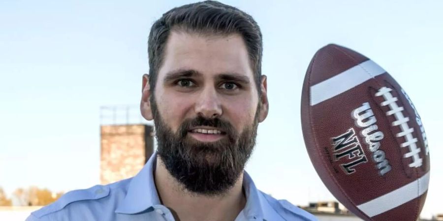 Spielte mit Tom Brady bei den New England Patriots zusammen: Der ehemalige deutsche NFL-Football-Spieler Sebastian Vollmer. Foto: Jörg Carstensen/dpa