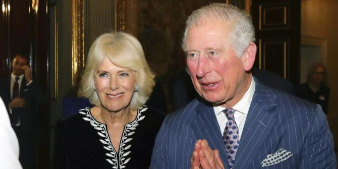 prinz charles camilla coronavirus