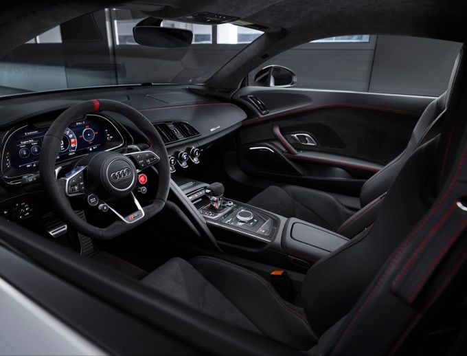 Wer im Audi R8 V10 GT Platz nehmen möchte, der sollte sich beeilen Audi R8 V10 GT