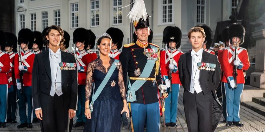 Prinz Nikolai, Prinzessin Marie, Prinz Joachim und Prinz Felix beim Thronjubiläum von Königin Margrethe von Dänemark.