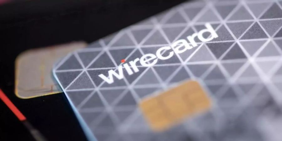 Eine Kreditkarte des Bezahldienstleister Wirecard in einem Showroom des Unternehmens. Foto: Sven Hoppe