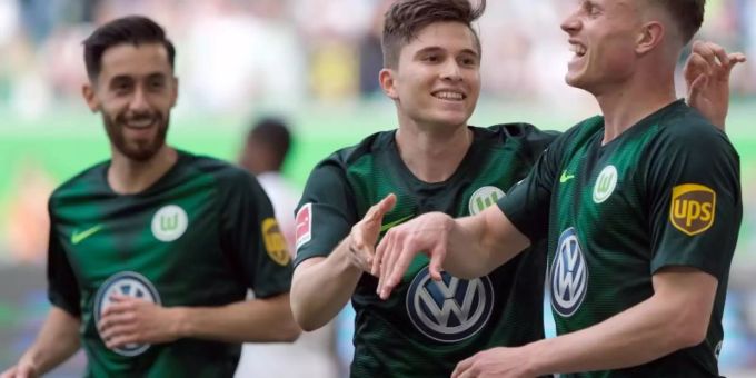 Der VfL Wolfsburg reist mit seinen Profis zur Saisonabschlussreise nach China. Foto: Peter Steffen/dpa Der VfL Wolfsburg reist mit seinen Profis zur Saisonabschlussreise nach China. Foto: Peter Steffen/dpa