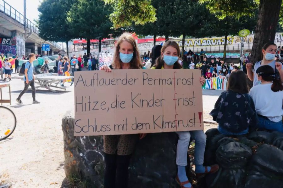 Es wird weiterhin fleissig protestiert.