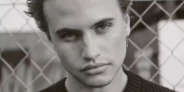 Daniel Mickelson