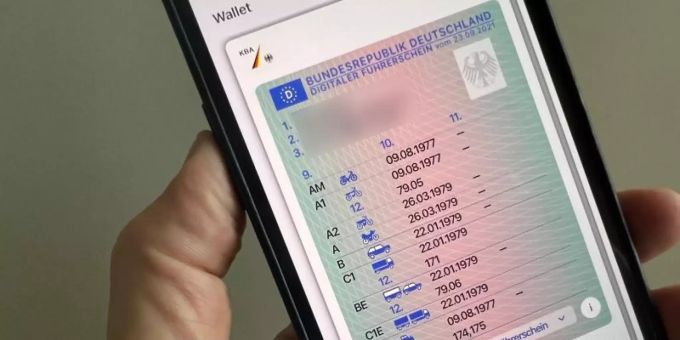 Der digitale Führerschein soll unter anderen die Anmietung von Mietwagen oder auch die Inanspruchnahme von Carsharing-Angeboten erleichtern. Foto: Christoph Dernbach/dpa Der digitale Führerschein soll unter anderen die Anmietung von Mietwagen oder auch die Inanspruchnahme von Carsharing-Angeboten erleichtern. Foto: Christoph Dernbach/dpa