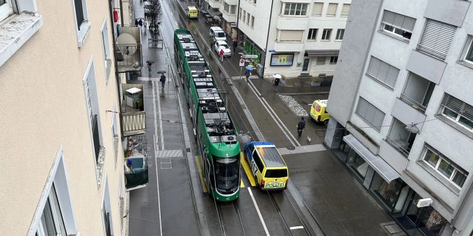 Verkehrsunfall Güterstrasse. Basel-Stadt