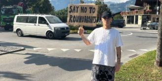 In Gstaad BE - Das sagt die Gemeinde zu Robbies Kreisel-Protest In Gstaad BE - Das sagt die Gemeinde zu Robbies Kreisel-Protest