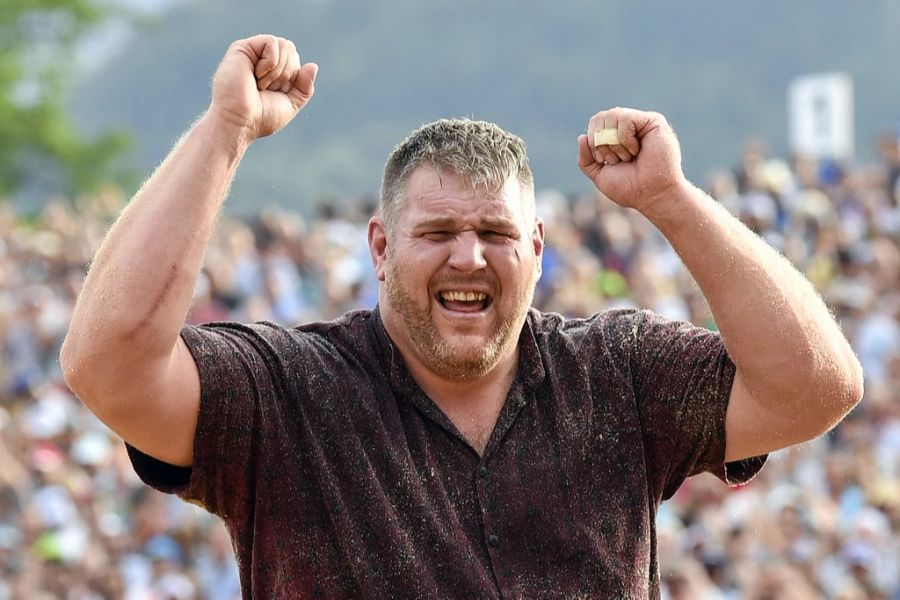 2017 triumphiert Christian Stucki beim Unspunnen-Schwinget.