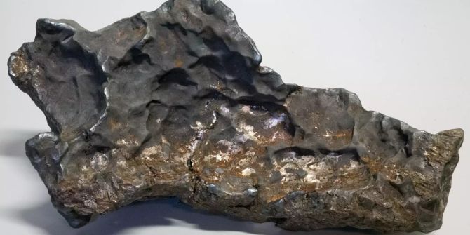 14 Kilogramm schwerer Meteorit in Schweden gefunden