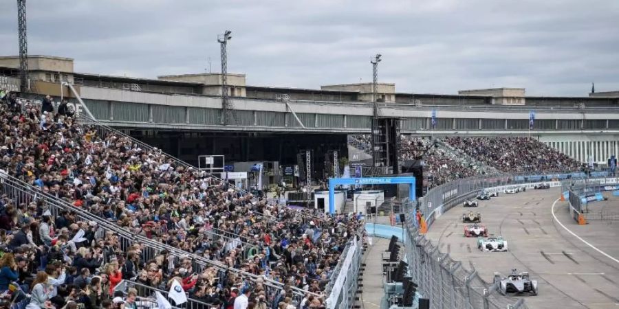 Deutschland ist ein «wichtiger Markt» für die Formel E: Rennen 2019 auf dem Flughafen Tempelhof. Foto: Britta Pedersen/dpa-Zentralbild/dpa