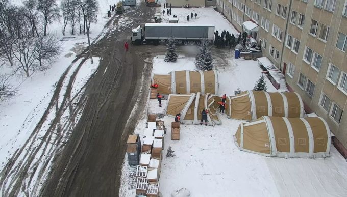 Krankenhaus-Zelte werden in Bohorodtschany aufgebaut. Coronavirus Ukraine